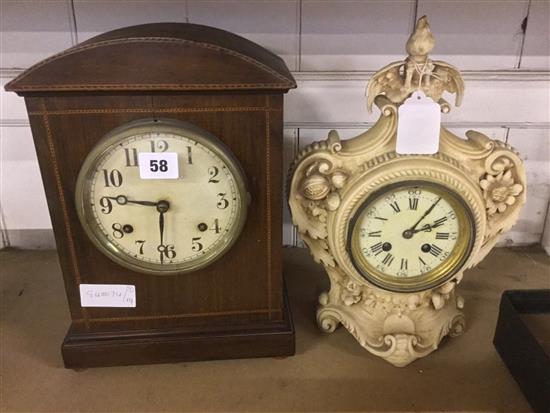 2 mantel clocks